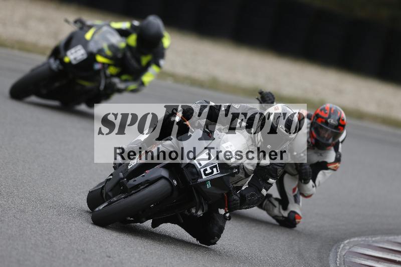 /37 09.08.2026  Pluess Motosport ADR/Freies Fahren/25